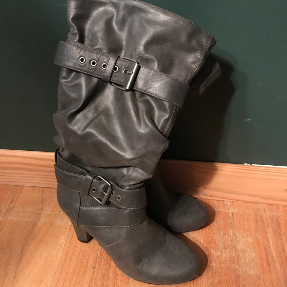 Grey buckle boots